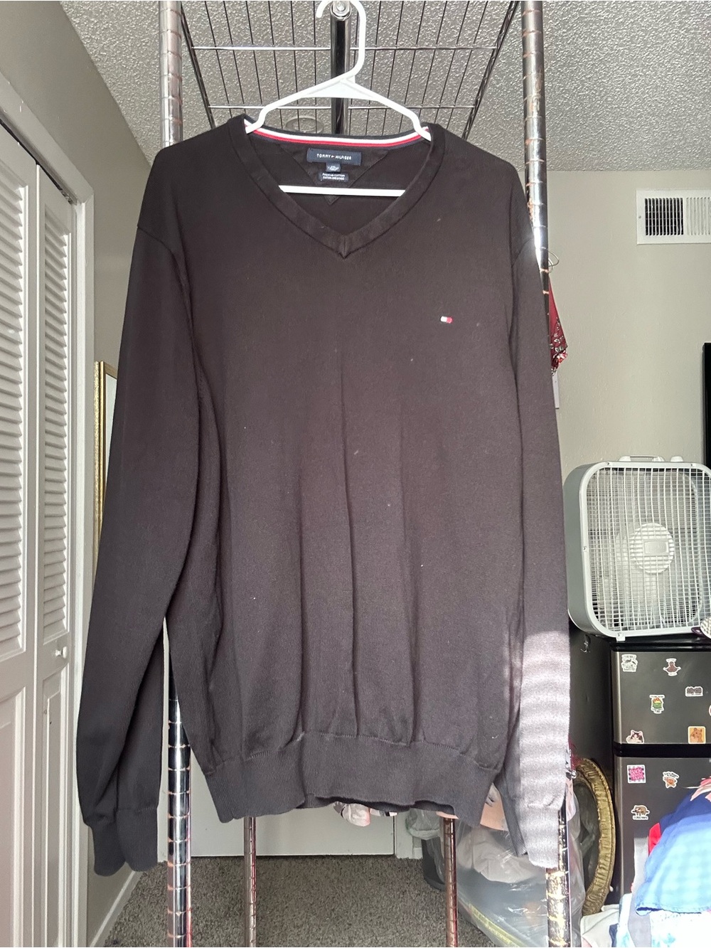 Tommy Hilfiger Men's Black V-Neck Sweater
